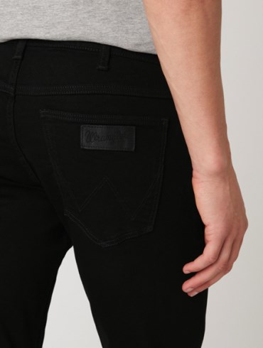 Wrangler Texas Slim Dark Rinse